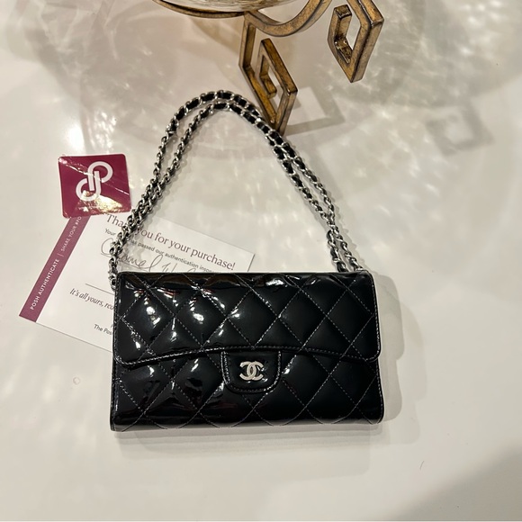 CHANEL CC Glossy Flap Leather Wallet On Chain WOC - Picture 2 of 7